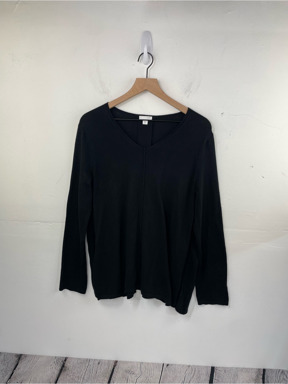 J.Jill Black Pullover V Neck long sleeve relaxed fit sweater size Medium